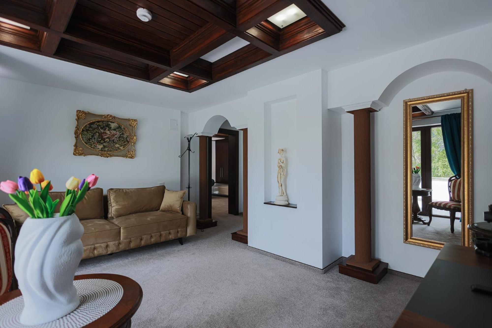 Villa Tom Sinaia Exterior photo